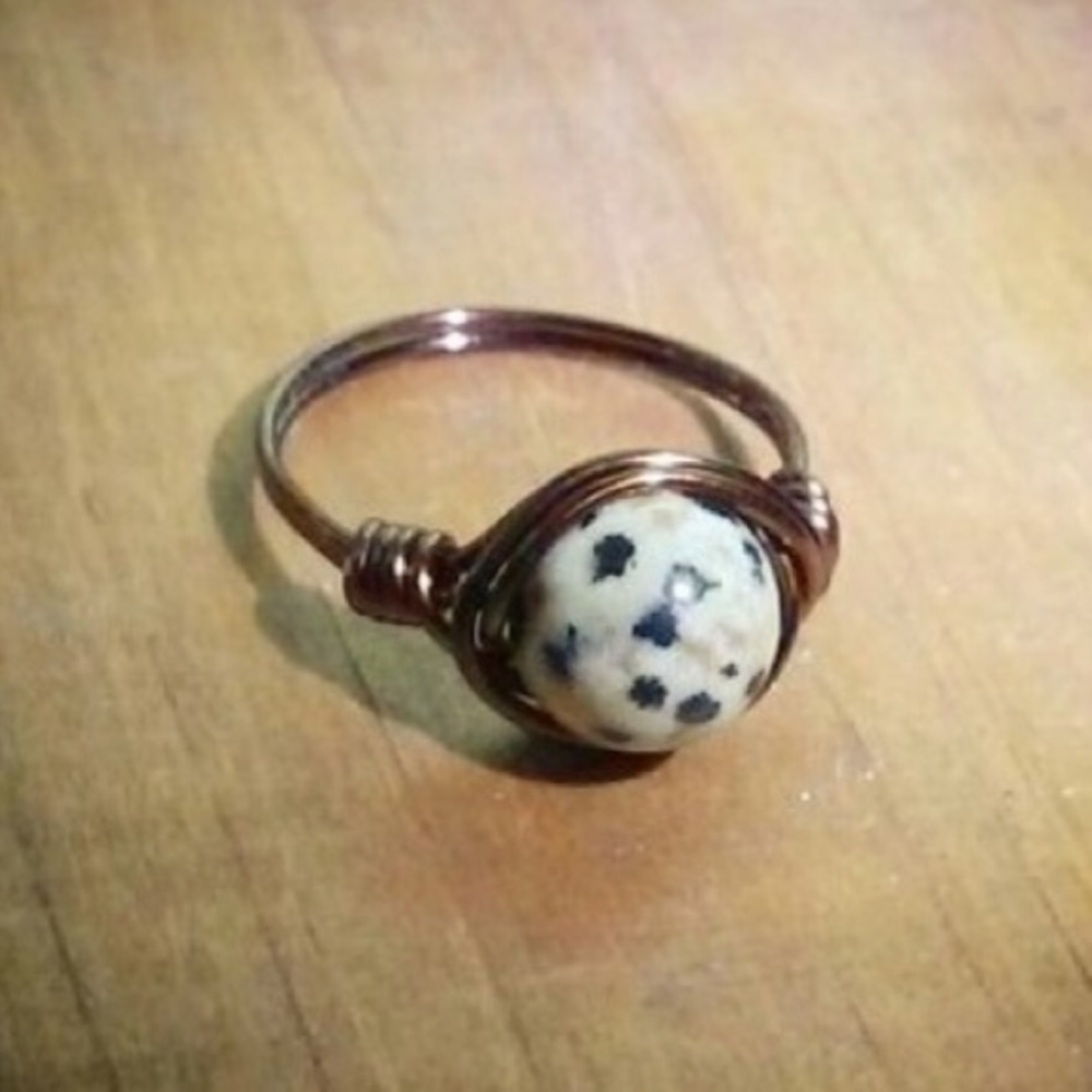 Handmade Dalmatian Jasper Wire Ring - Picture 3 of 3